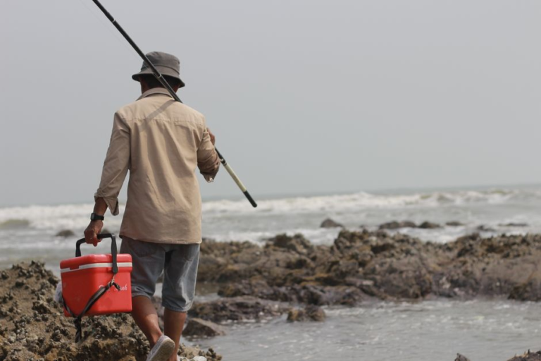YETI vs RTIC cooler for boats — MarineGearGuide.com